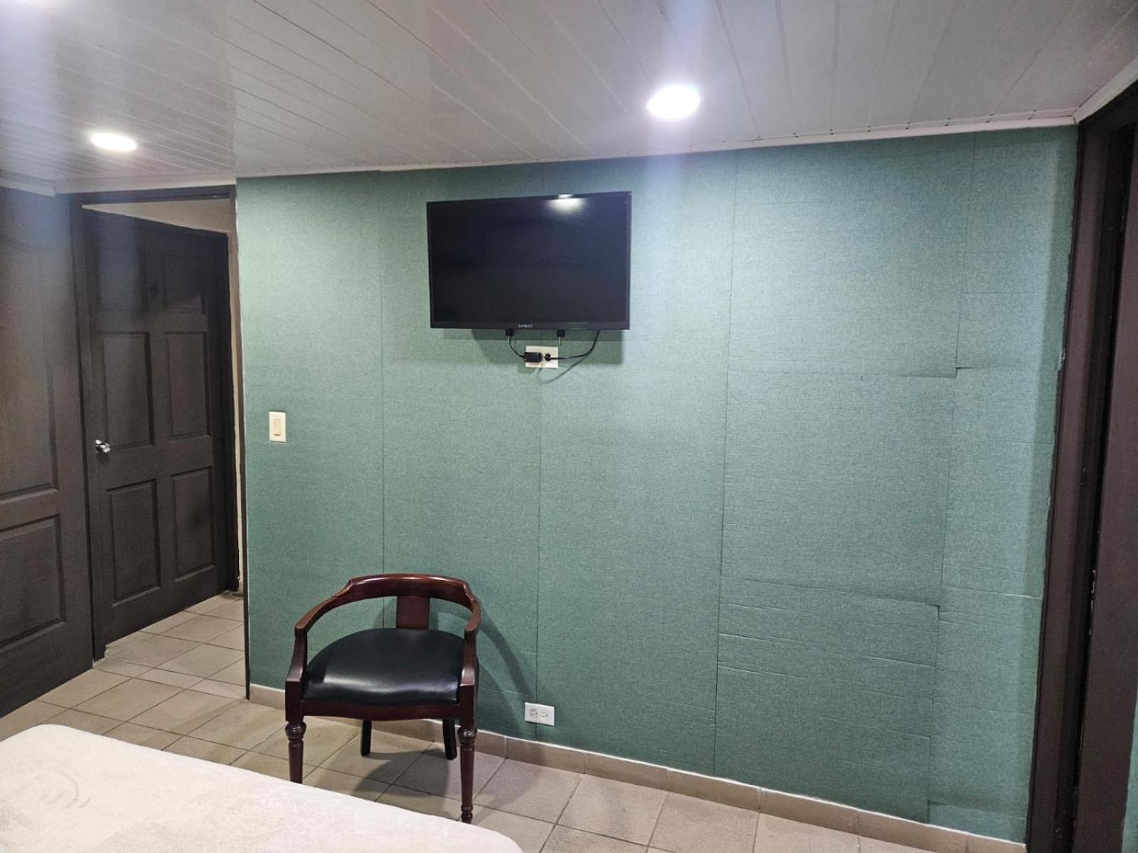 Hostal El Prado Panama City Exterior photo
